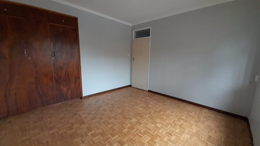 2 Bedroom Property for Sale in Kenilworth Western Cape